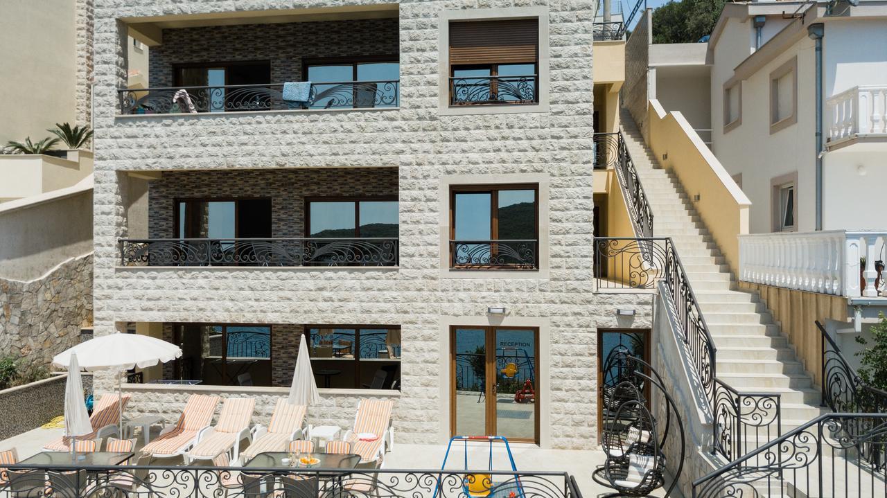 Vilena Apartmani Tivat Exterior photo