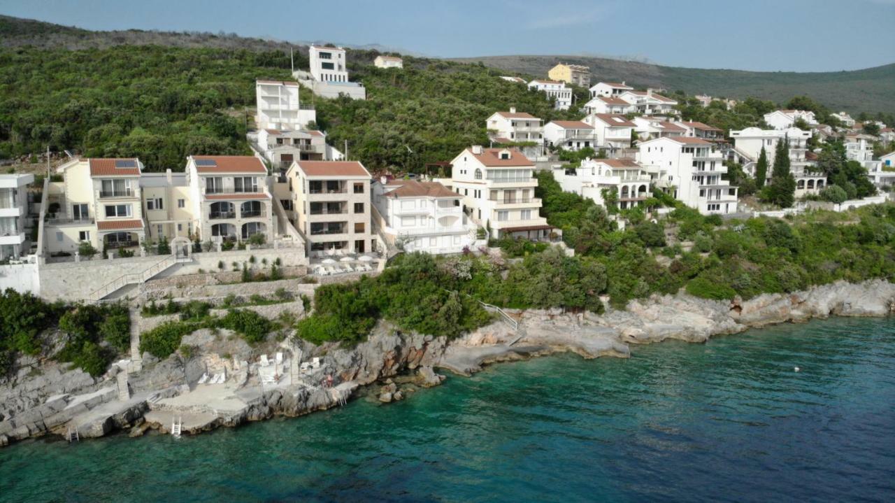 Vilena Apartmani Tivat Exterior photo